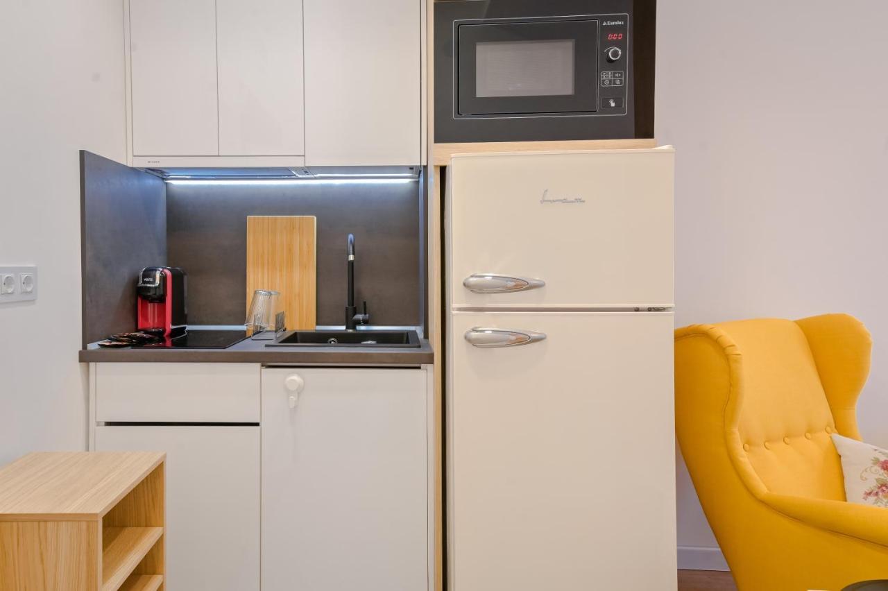Cosy And Stylish Studio Next To Sofia's Central Market Hall Apartment